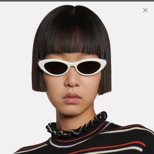 ISO CELINE White
Acetate Cat Eye Unisex Sunglasses CL40164U